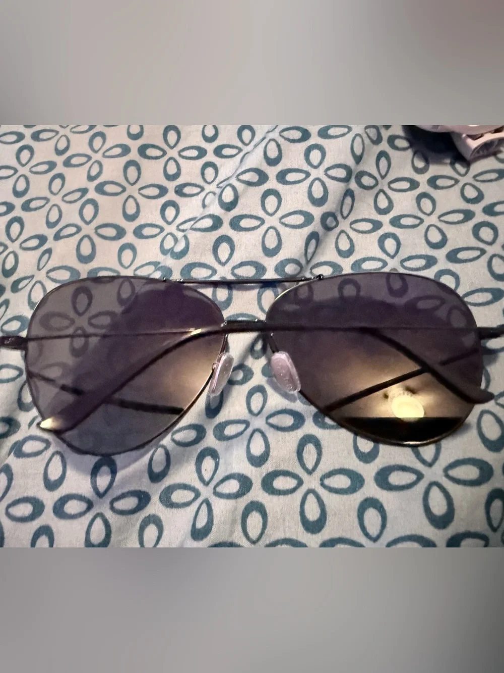 Gucci Black Aviator Sunglasses - Designer Logo Lenses